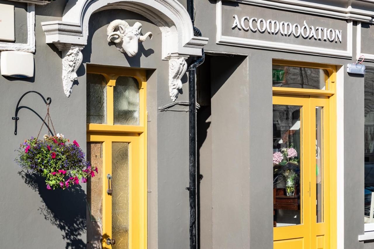 Bridge Street Townhouse Bed & Breakfast เคนแมร์ ภายนอก รูปภาพ
