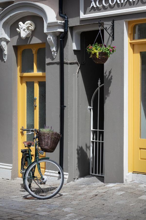 Bridge Street Townhouse Bed & Breakfast เคนแมร์ ภายนอก รูปภาพ